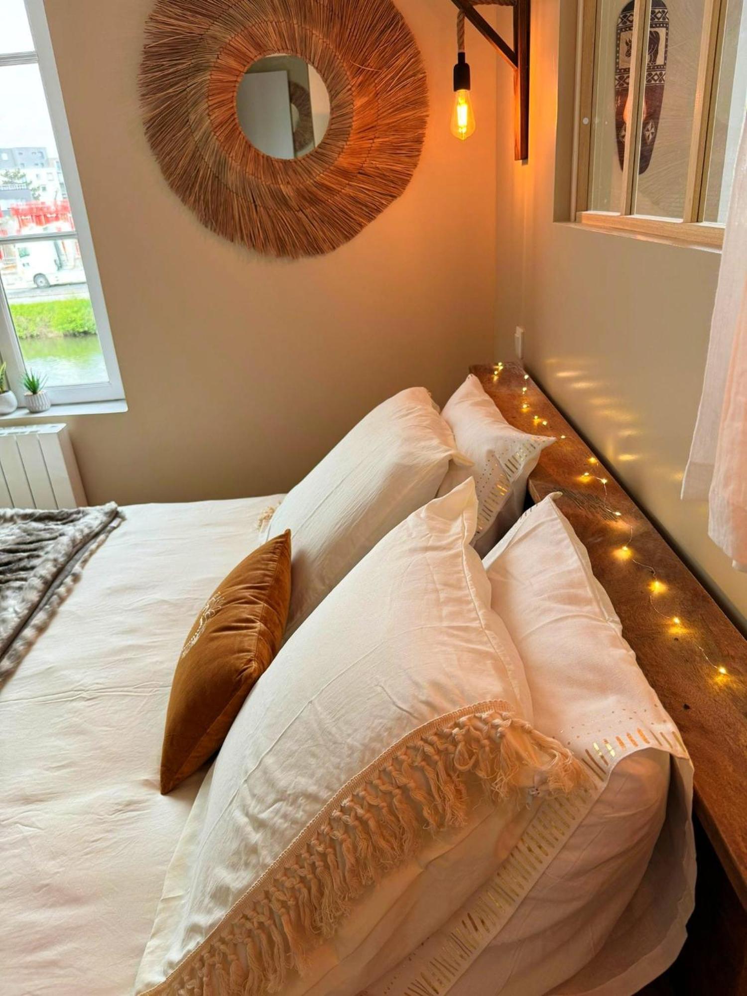 Duplex Safari Jusqu'A 4 Personnes, Spa, Cinema Et Lit Sous Les Arbres, Day Use, 10 Min Centre Amiens Exterior photo